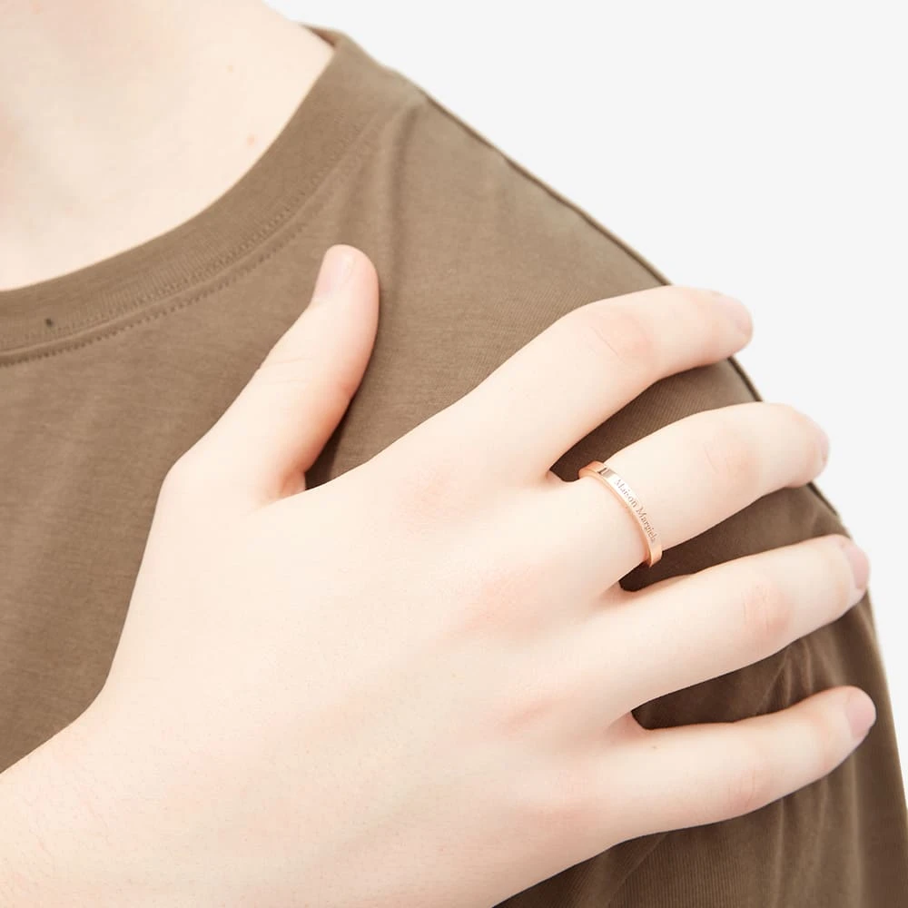 Maison Margiela Text Logo Slim Band Ring - Image 4